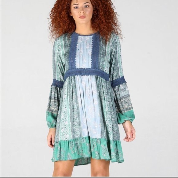 Angie Blue and Green Parsley Print w Balloon Sleeves & Lace detail S - Picture 2 of 10